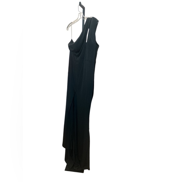 Miss Ord Black One Shoulder Maxi Dress - Picture 5 of 10